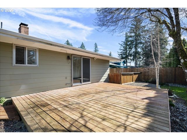 327 Ne 169TH Ave, Portland, OR 97230