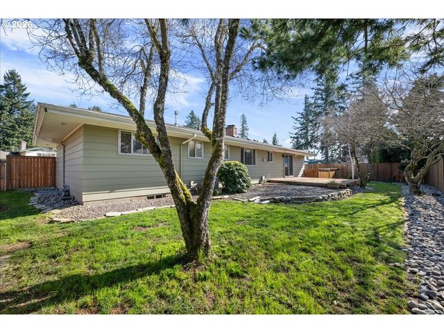 327 Ne 169TH Ave, Portland, OR 97230