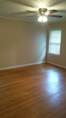 8106 Lorrie Extension, Houston, TX 77025