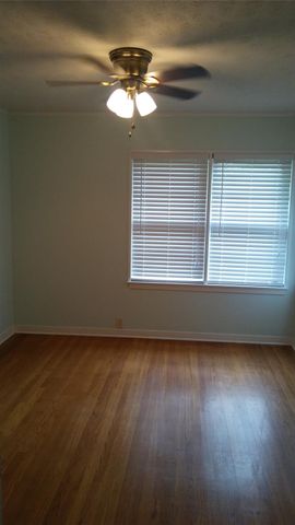 8106 Lorrie Extension, Houston, TX 77025