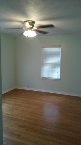 8106 Lorrie Extension, Houston, TX 77025