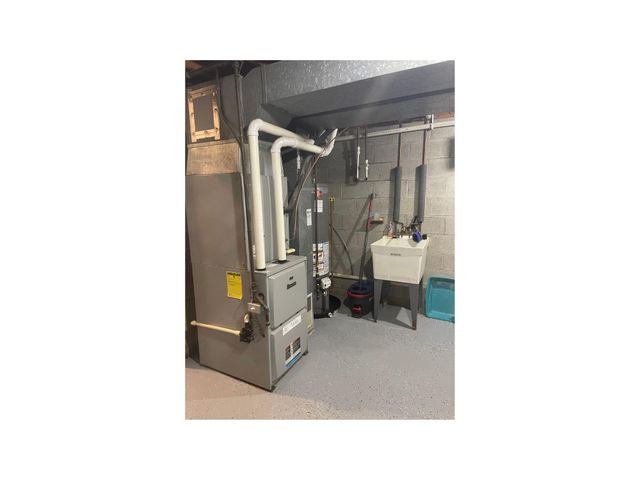 377 Henry Drive, Knox, IN 46534