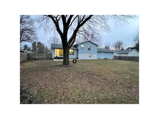 377 Henry Drive, Knox, IN 46534