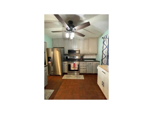 377 Henry Drive, Knox, IN 46534