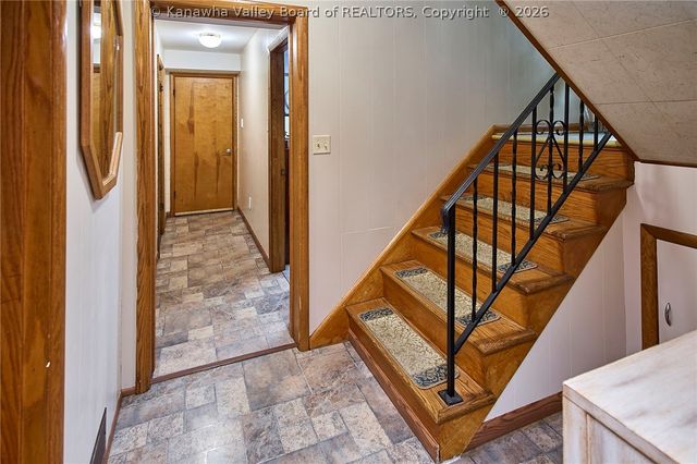 407 Weimer Avenue, St Albans, WV 25177