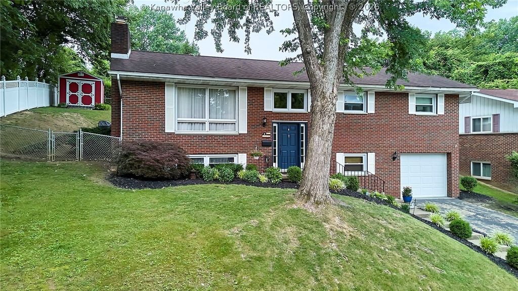 407 Weimer Avenue, St Albans, WV 25177