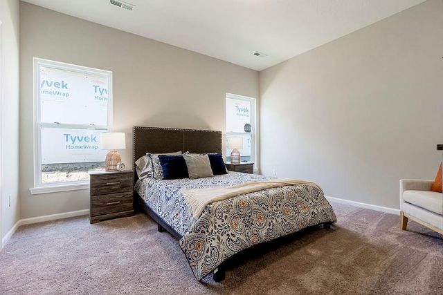 12201 N Rhode Court, Kansas City, MO 64163