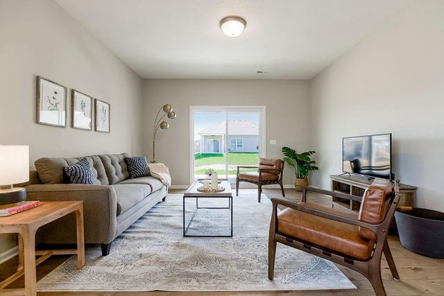 12201 N Rhode Court, Kansas City, MO 64163