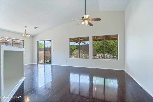 50 N Shadow Brook Place, Tucson, AZ 85748