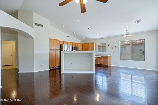 50 N Shadow Brook Place, Tucson, AZ 85748