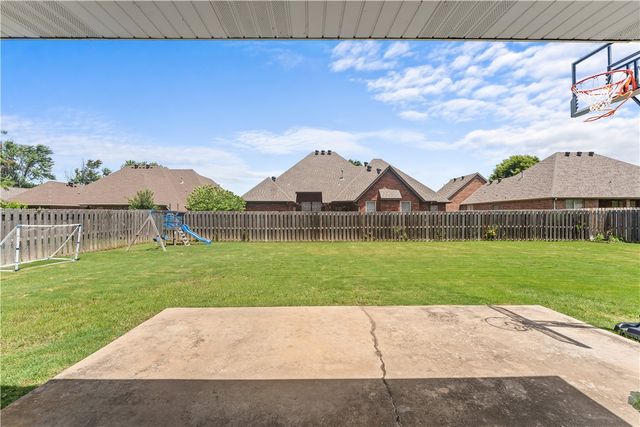 4376 W Wedge Drive, Fayetteville, AR 72704