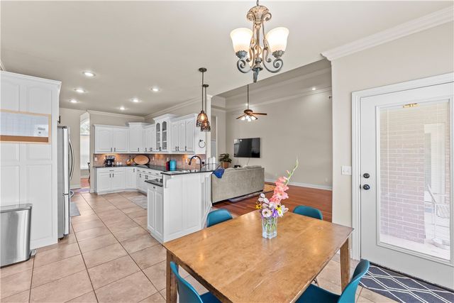 4376 W Wedge Drive, Fayetteville, AR 72704