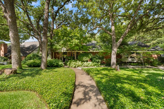 2212 Prestonwood Drive, Arlington, TX 76012
