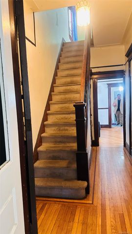 92-11 107th Street, Richmond Hill, NY 11418