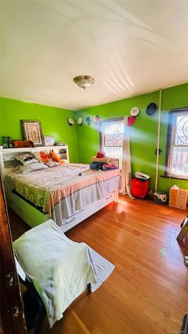92-11 107th Street, Richmond Hill, NY 11418