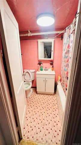 92-11 107th Street, Richmond Hill, NY 11418