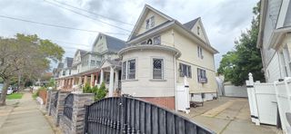 92-11 107th Street, Richmond Hill, NY 11418