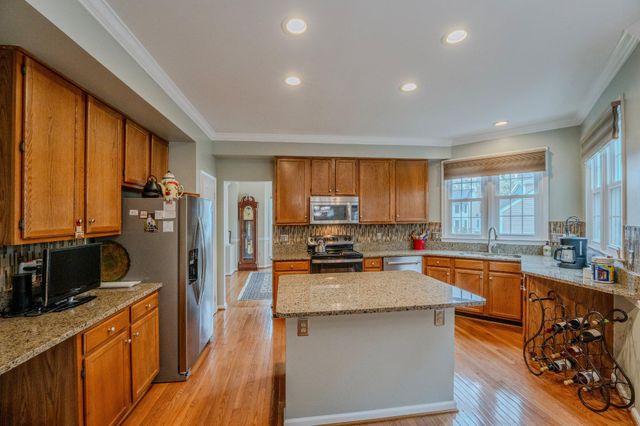 46610 KINGSCHASE CT, Sterling, VA 20165