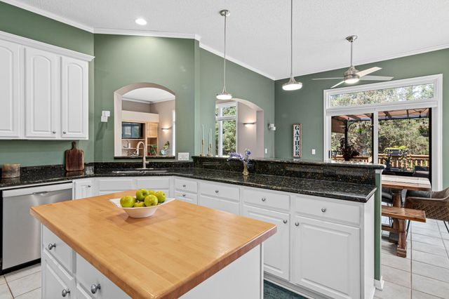23 Ashbury Court, Hudson, WI 54016
