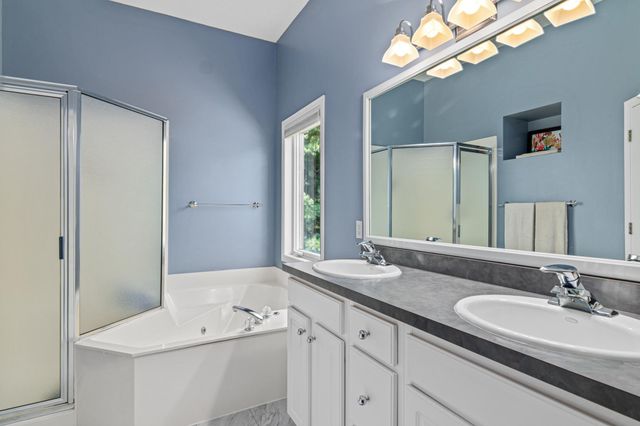 23 Ashbury Court, Hudson, WI 54016