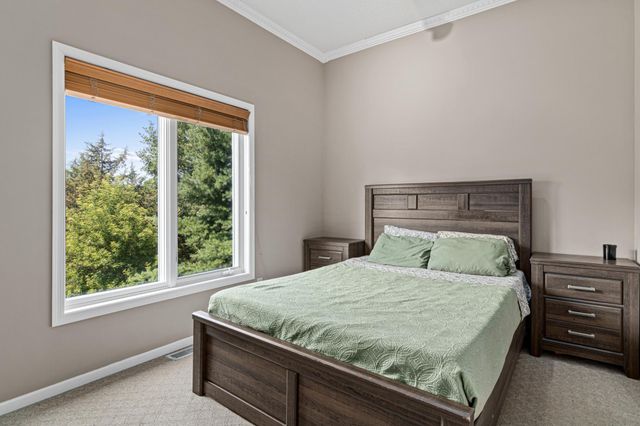 23 Ashbury Court, Hudson, WI 54016