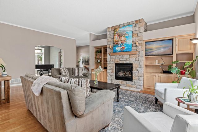 23 Ashbury Court, Hudson, WI 54016
