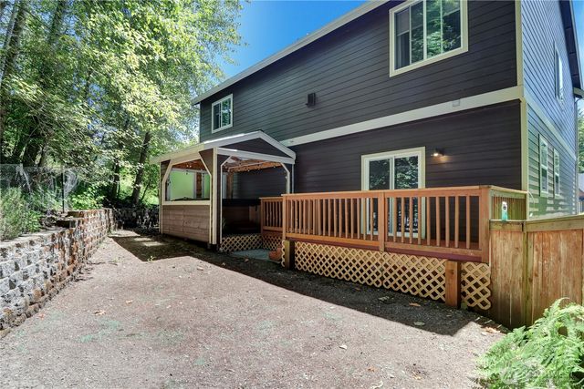 1748 Viewpoint Court SW, Tumwater, WA 98512