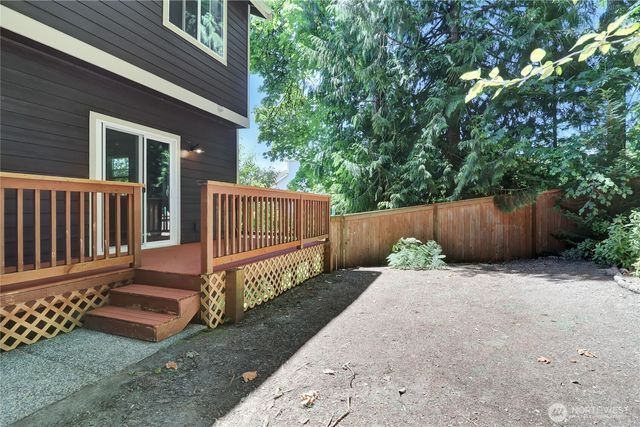 1748 Viewpoint Court SW, Tumwater, WA 98512