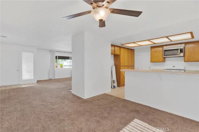 15498 Washoan, Apple Valley, CA 92307
