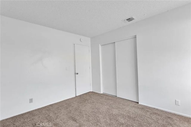 15498 Washoan, Apple Valley, CA 92307