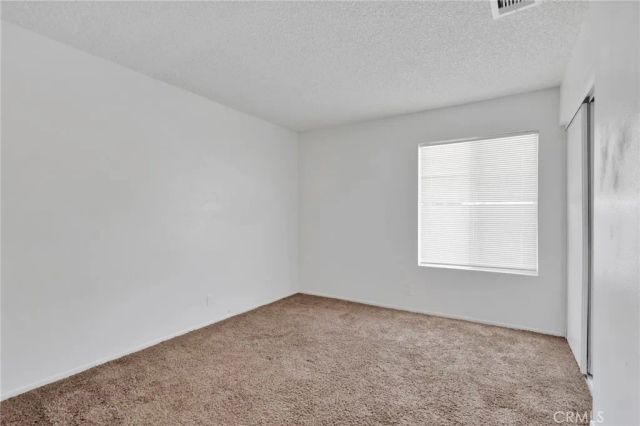 15498 Washoan, Apple Valley, CA 92307