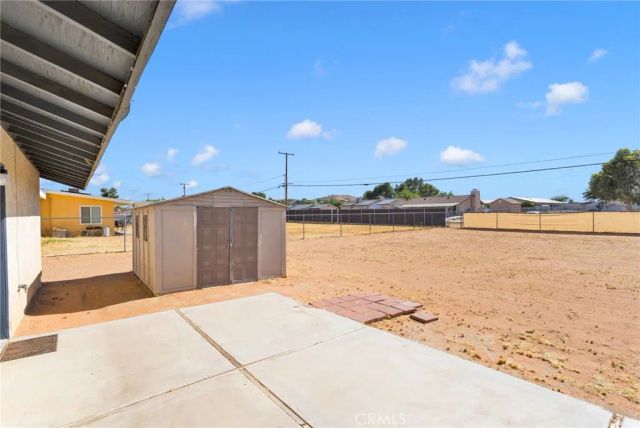 15498 Washoan, Apple Valley, CA 92307
