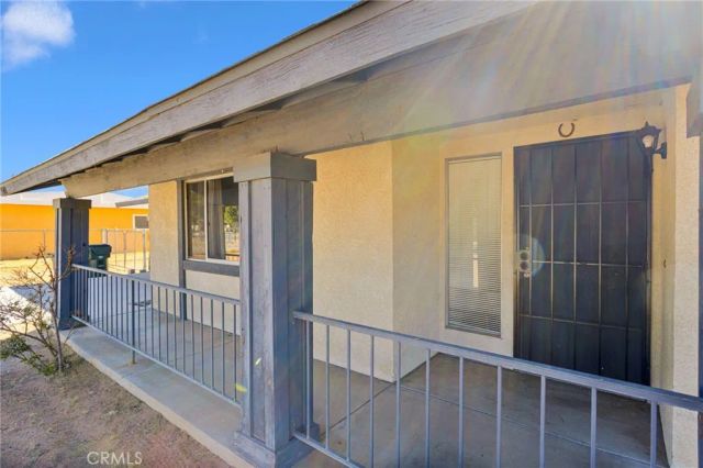 15498 Washoan, Apple Valley, CA 92307