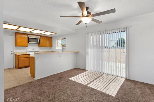 15498 Washoan, Apple Valley, CA 92307