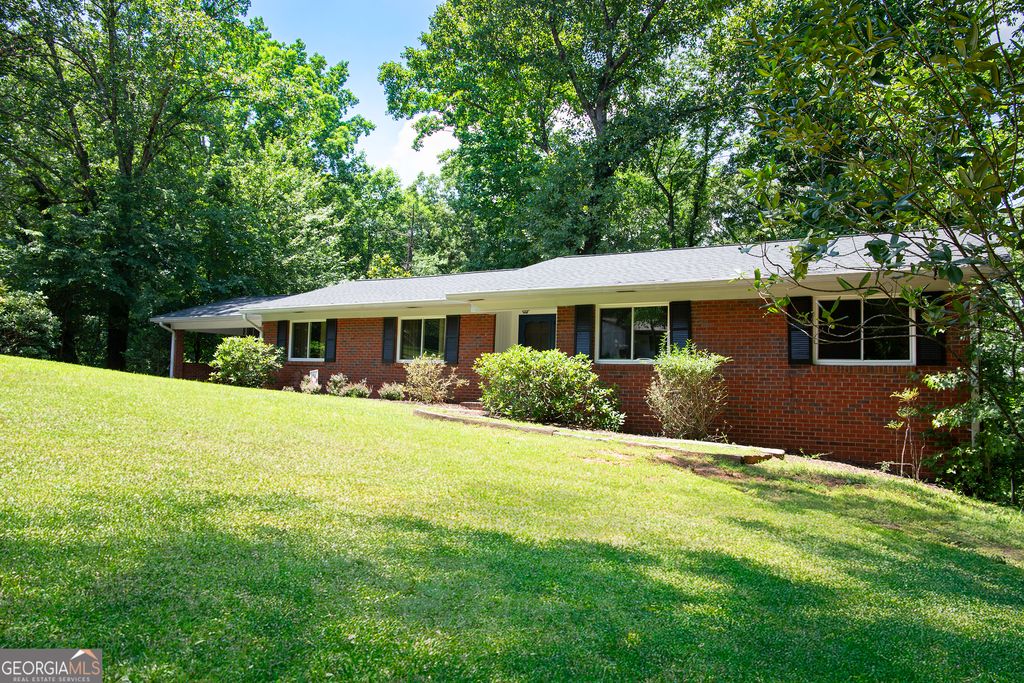 1874 Pine Tree Trail, Gainesville, GA 30501