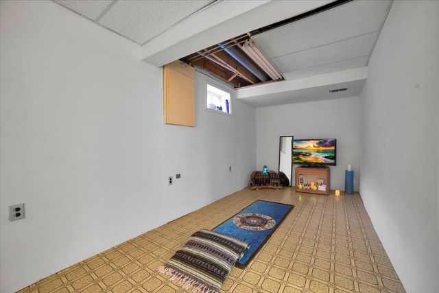 7631 Chestnut Drive, Orland Park, IL 60462