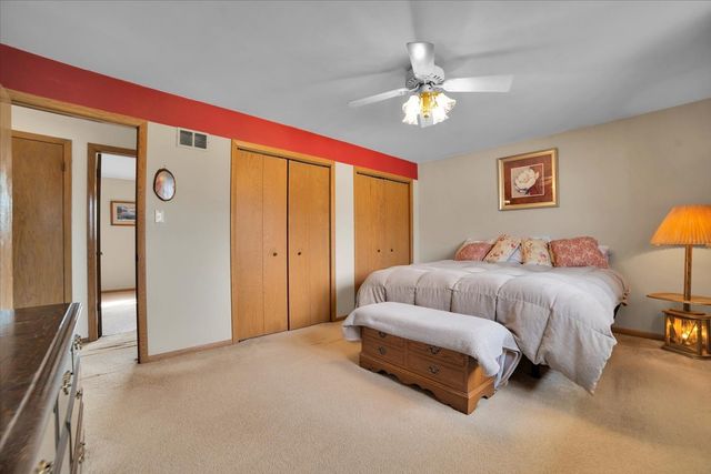 7631 Chestnut Drive, Orland Park, IL 60462