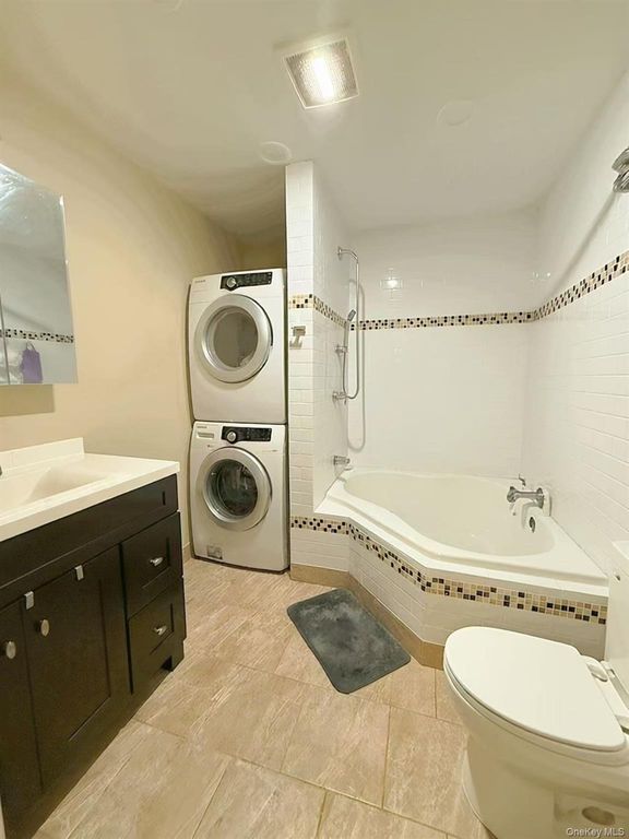 30 Book Lane, Levittown, NY 11756 — photo 3