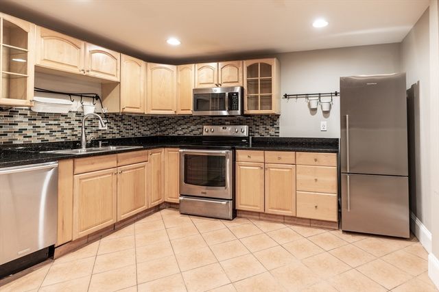 39 Warren Ave G, Boston, MA 02116