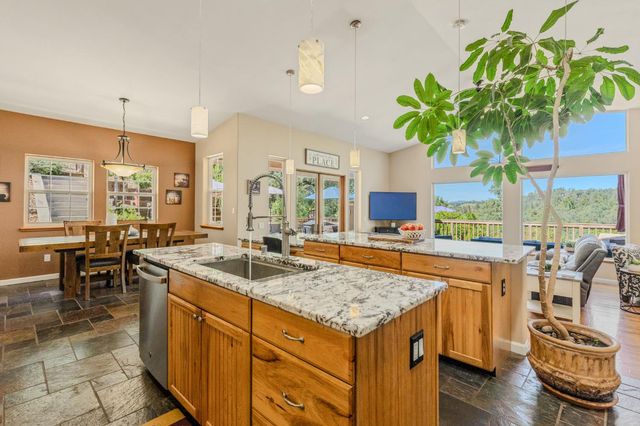 1330 Lower Lake Dr, Placerville, CA 95667