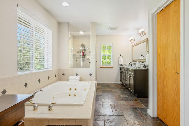 1330 Lower Lake Dr, Placerville, CA 95667