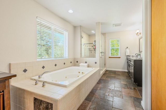 1330 Lower Lake Dr, Placerville, CA 95667