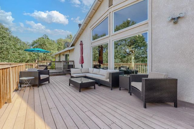 1330 Lower Lake Dr, Placerville, CA 95667