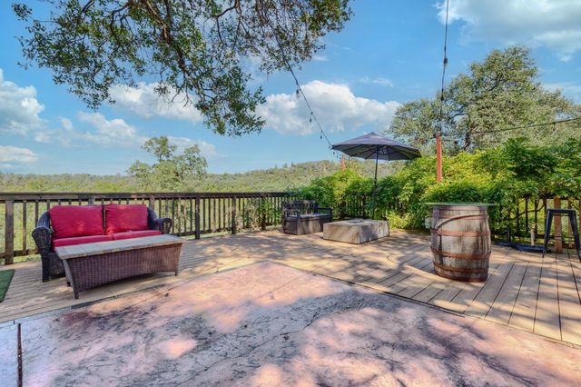 1330 Lower Lake Dr, Placerville, CA 95667