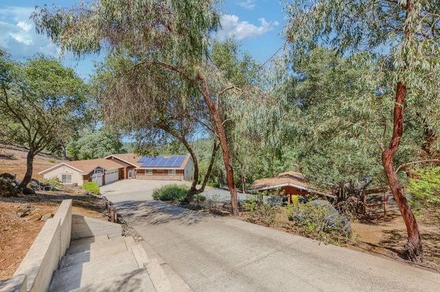 1330 Lower Lake Dr, Placerville, CA 95667