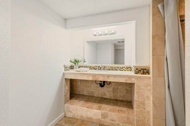 1330 Lower Lake Dr, Placerville, CA 95667