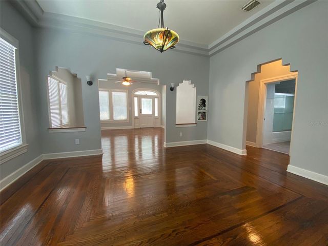 1003 E COLUMBUS DRIVE, Tampa, FL 33605