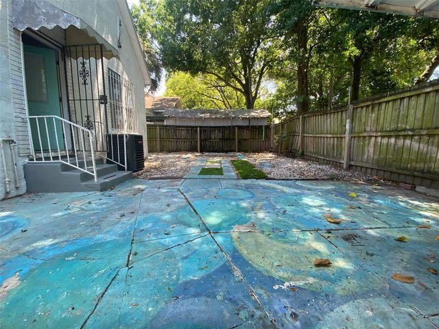 1003 E COLUMBUS DRIVE, Tampa, FL 33605