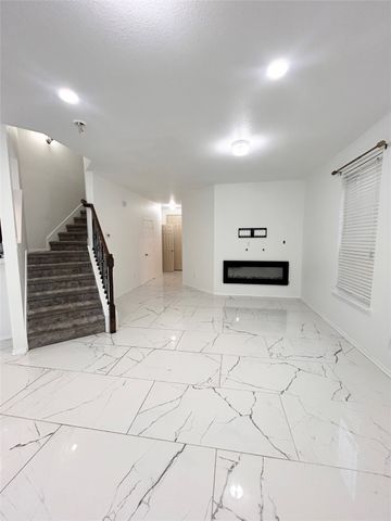 2221 Juarez Drive, Fort Worth, TX 76177