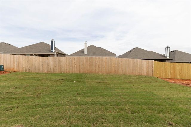 10329 SW 56th Street, Mustang, OK 73064
